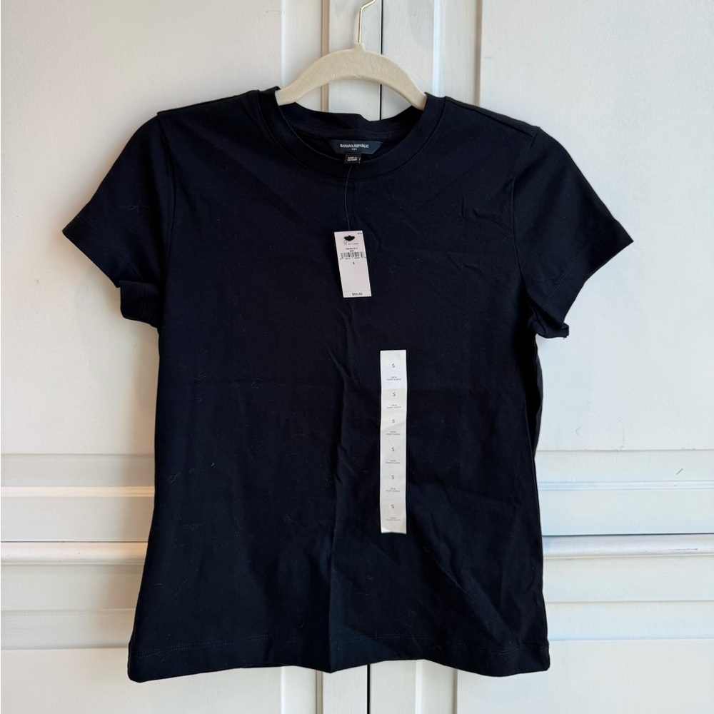 Banana Republic Factory Black Short Sleeve Tee
